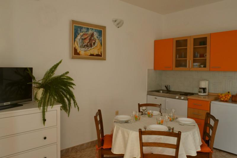 Apartments Jenny Novi Vinodolski Bagian luar foto